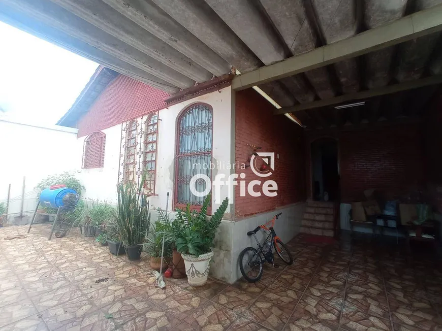 Foto 1 de Casa com 3 Quartos à venda, 242m² em Vila Santa Maria, Anápolis