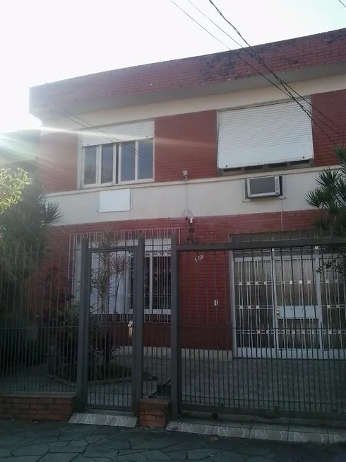 Foto 1 de Casa com 5 Quartos à venda, 249m² em Menino Deus, Porto Alegre