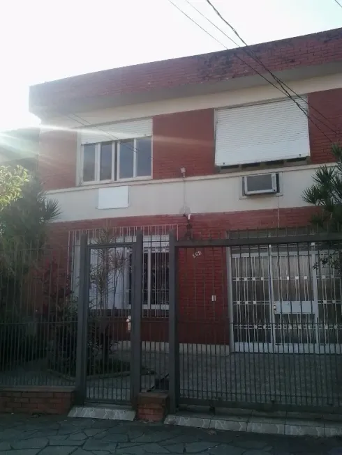 Foto 1 de Casa com 5 Quartos à venda, 251m² em Menino Deus, Porto Alegre