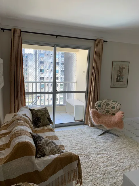 Foto 1 de Apartamento com 3 Quartos à venda, 72m² em Buraquinho, Lauro de Freitas
