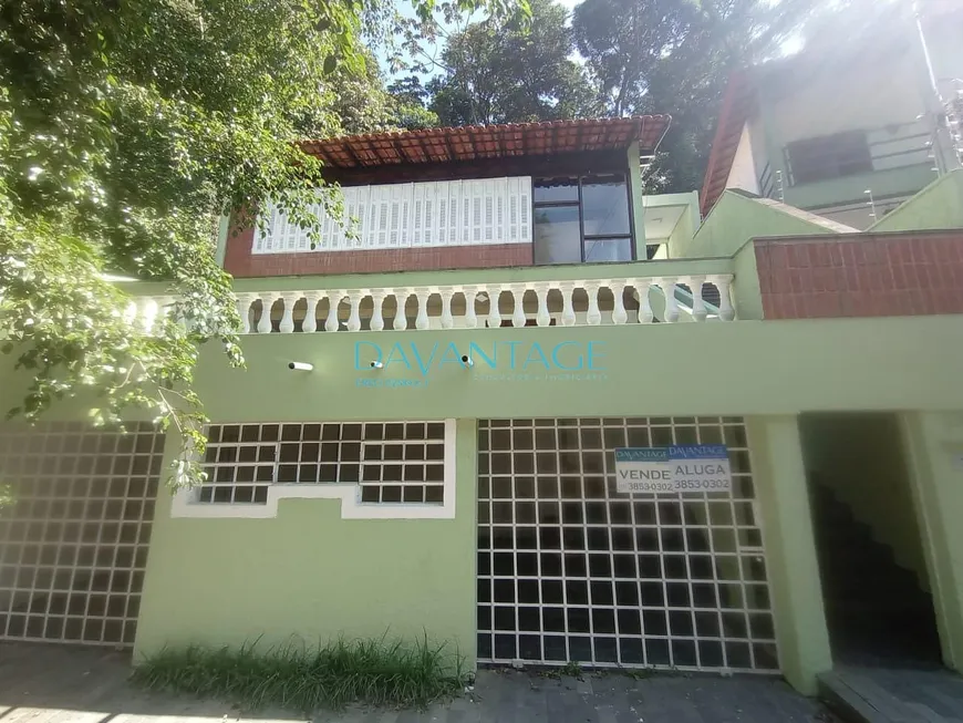 Foto 1 de Casa com 3 Quartos para venda ou aluguel, 423m² em Jardim Peri-Peri, São Paulo