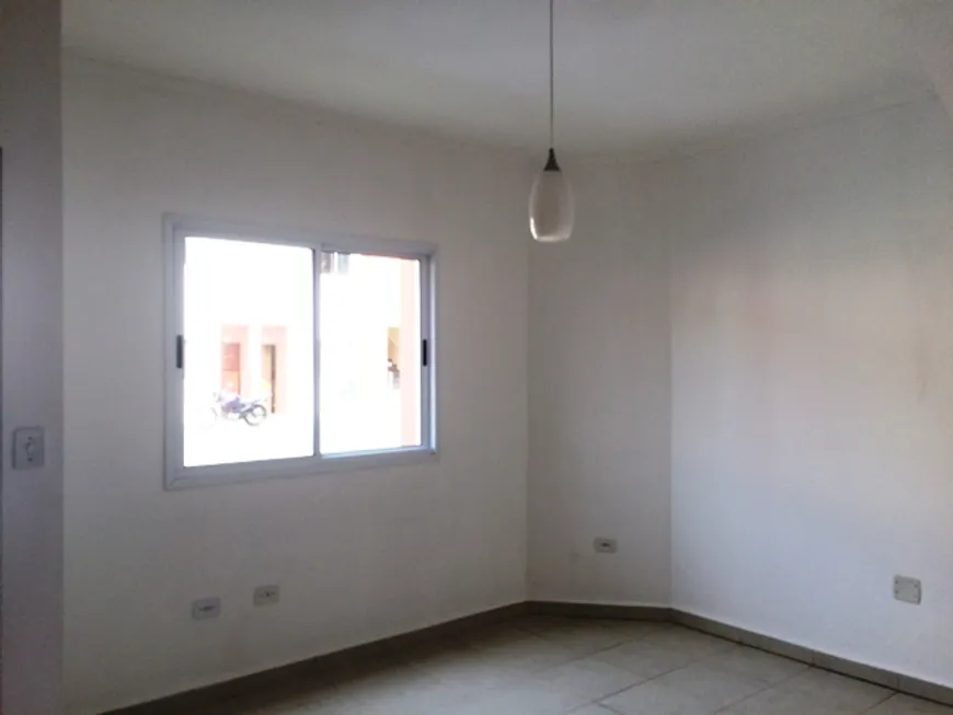 Foto 1 de Casa de Condomínio com 2 Quartos à venda, 66m² em Jardim Cascata, Mongaguá