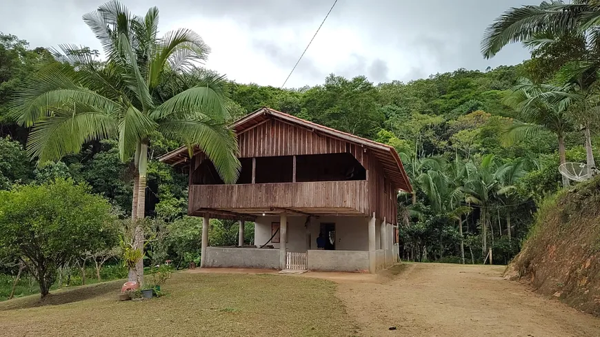 Foto 1 de Fazenda/Sítio com 6 Quartos à venda em Centro, Camboriú