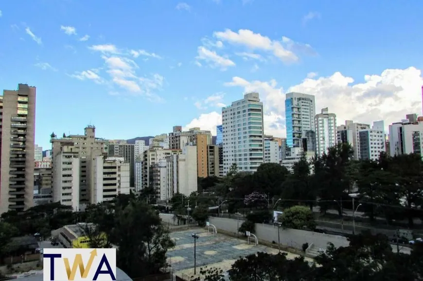 Foto 1 de Apartamento com 4 Quartos à venda, 305m² em Lourdes, Belo Horizonte