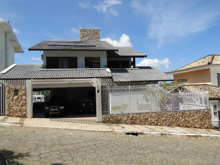 Foto 1 de Casa com 5 Quartos à venda, 375m² em Joao Paulo, Florianópolis