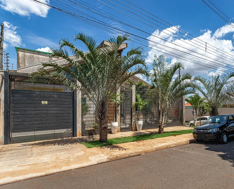 Foto 1 de Casa com 3 Quartos à venda, 132m² em Jardim Diamante, Maringá