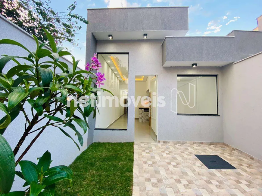 Foto 1 de Casa com 3 Quartos à venda, 100m² em Vitória, Belo Horizonte