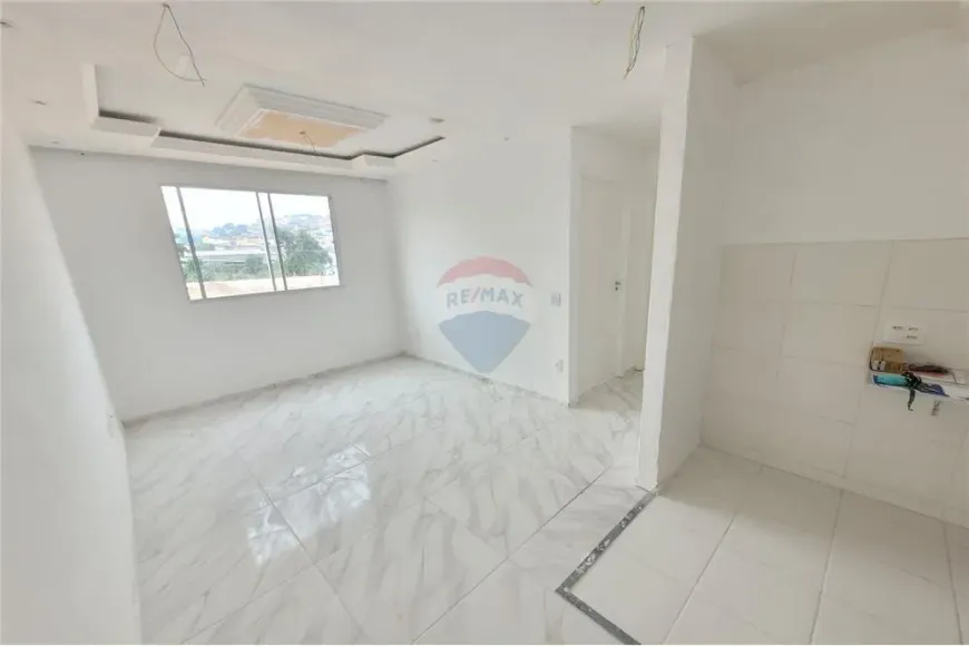 Foto 1 de Apartamento com 2 Quartos para alugar, 43m² em Braz de Pina, Rio de Janeiro