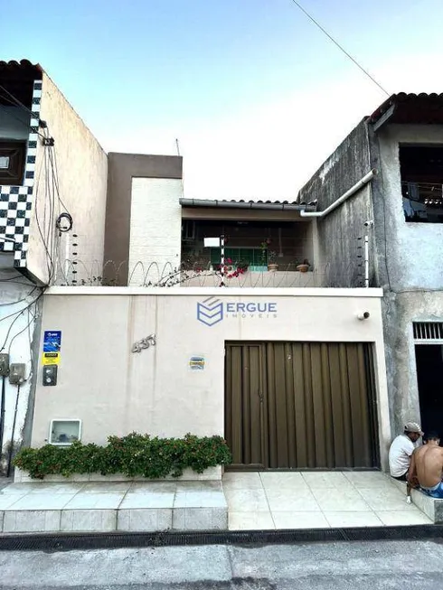 Foto 1 de Casa com 3 Quartos à venda, 180m² em Siqueira, Fortaleza