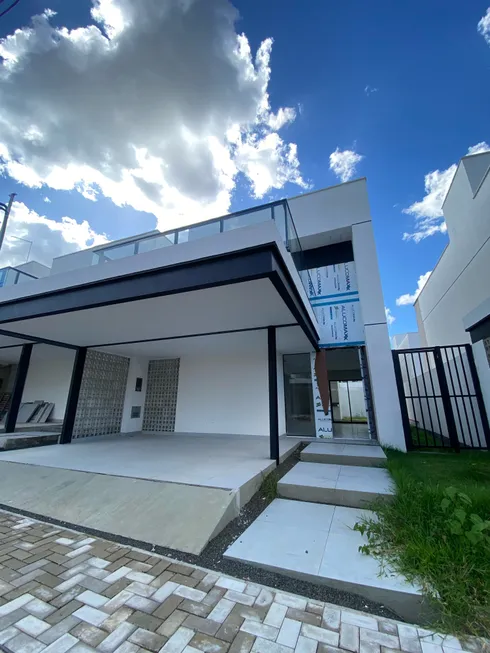 Foto 1 de Casa com 4 Quartos à venda, 155m² em Porto do Centro, Teresina