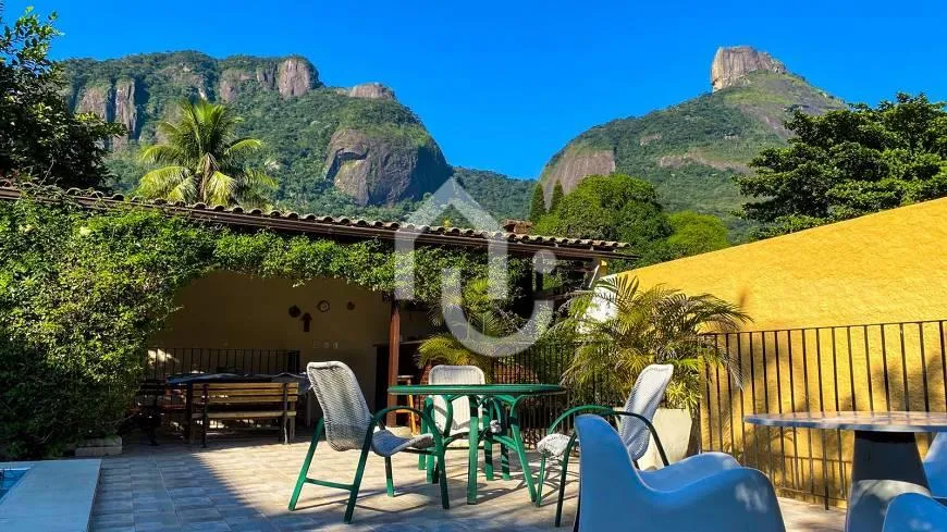 Foto 1 de Casa de Condomínio com 4 Quartos à venda, 460m² em Itanhangá, Rio de Janeiro