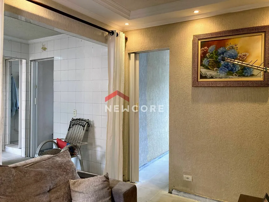 Foto 1 de Apartamento com 2 Quartos à venda, 48m² em Conjunto Residencial José Bonifácio, São Paulo