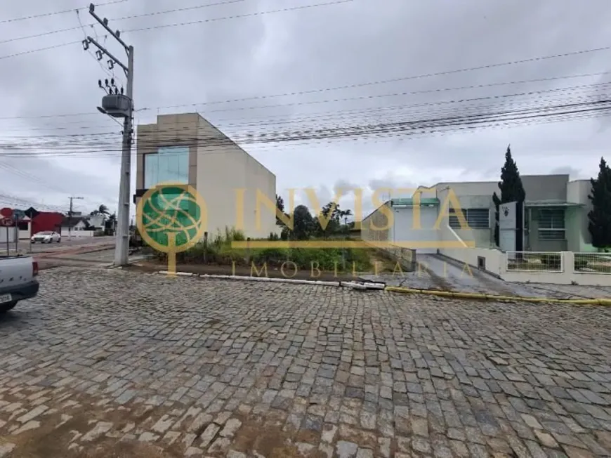 Foto 1 de Lote/Terreno à venda, 416m² em Centro, Tijucas