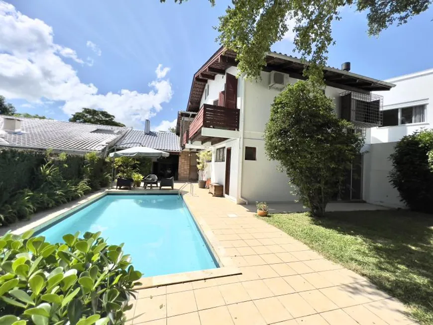 Foto 1 de Casa com 3 Quartos à venda, 299m² em Santa Mônica, Florianópolis