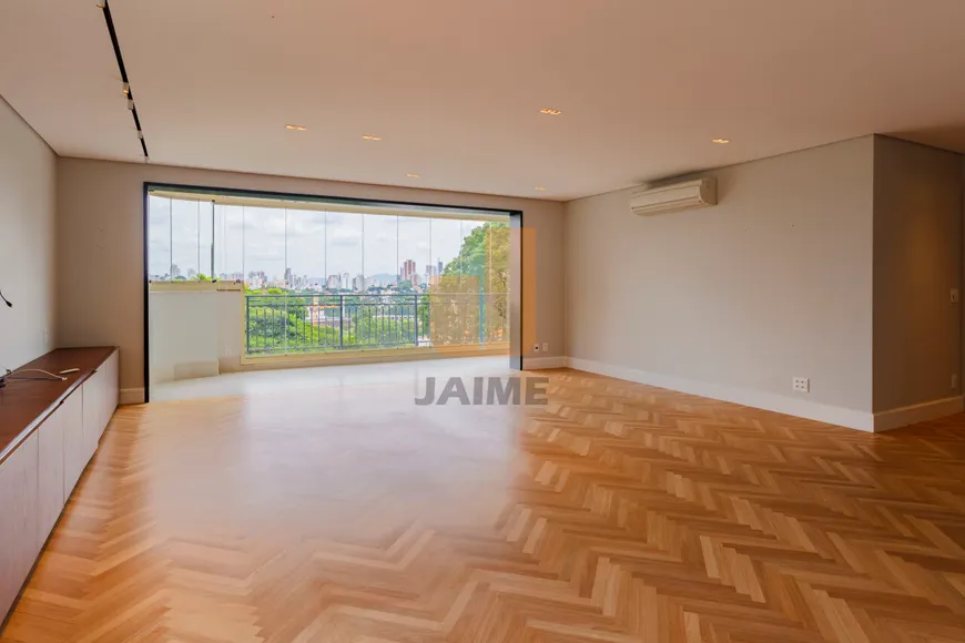Foto 1 de Apartamento com 3 Quartos à venda, 193m² em Higienópolis, São Paulo