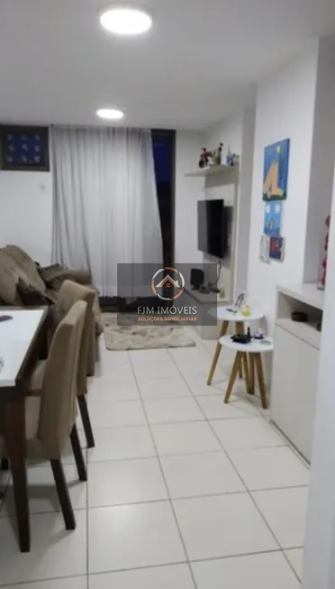 Foto 1 de Apartamento com 3 Quartos à venda, 70m² em Centro, Niterói