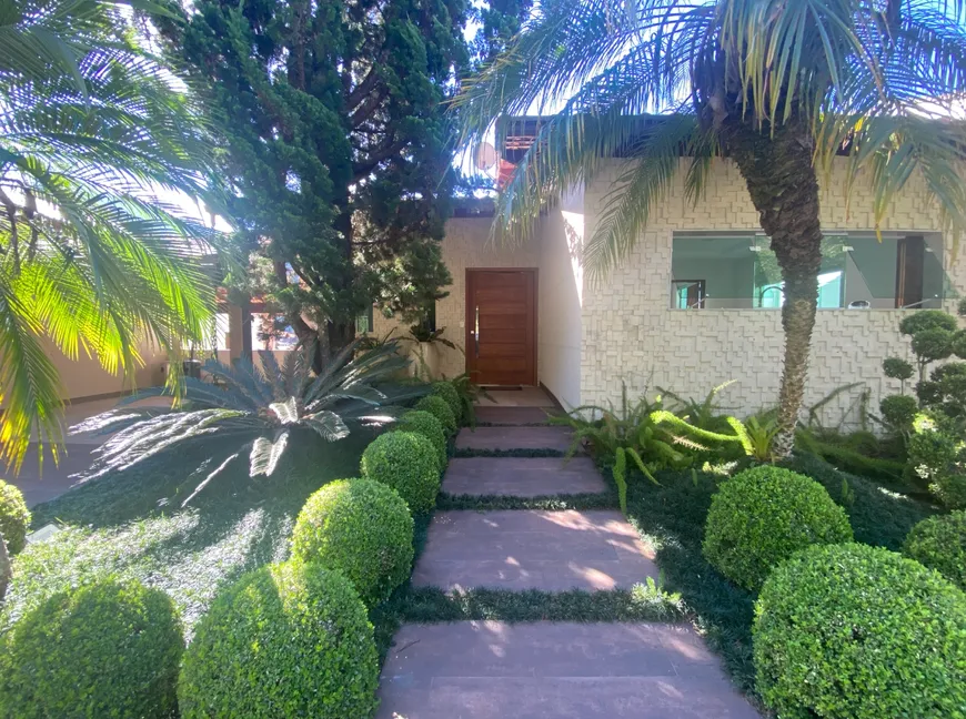 Foto 1 de Casa de Condomínio com 4 Quartos à venda, 450m² em Vale dos Pinheiros, Nova Friburgo