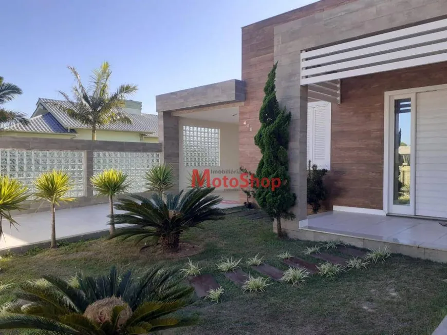 Foto 1 de Casa com 4 Quartos à venda, 250m² em Erechim, Balneário Arroio do Silva