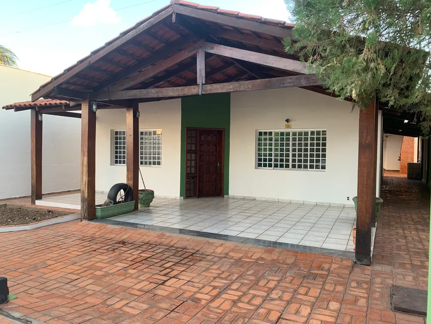 Foto 1 de Casa com 3 Quartos à venda, 280m² em Jardim Paulista, Cuiabá