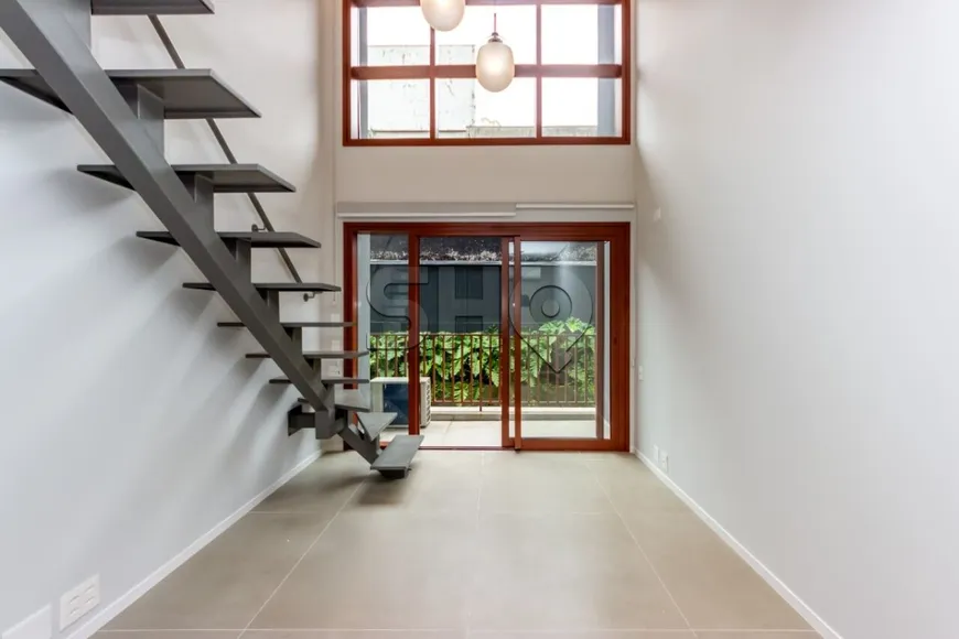 Foto 1 de Apartamento com 1 Quarto à venda, 43m² em Vila Madalena, São Paulo