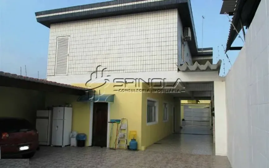 Foto 1 de Casa com 3 Quartos à venda, 190m² em Vila Tupi, Praia Grande