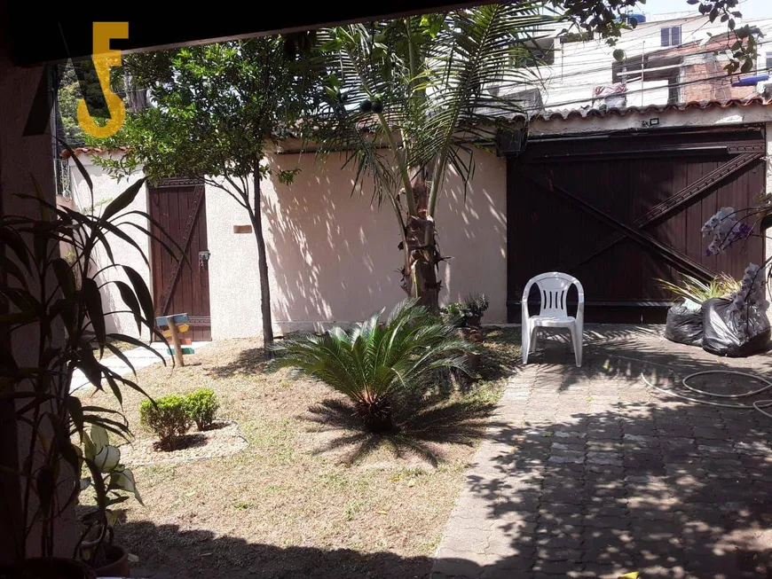 Foto 1 de Casa com 2 Quartos à venda, 109m² em Pechincha, Rio de Janeiro