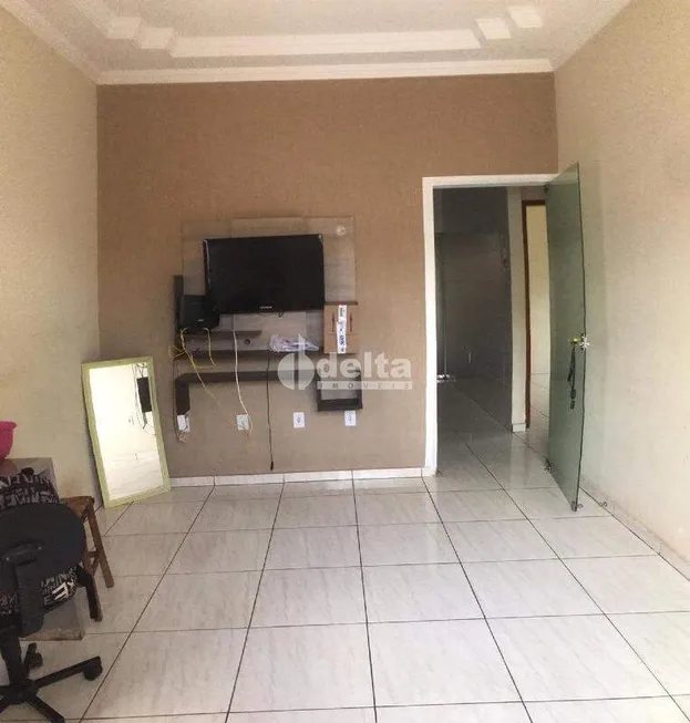 Foto 1 de Casa com 3 Quartos à venda, 100m² em Jardim Europa, Uberlândia