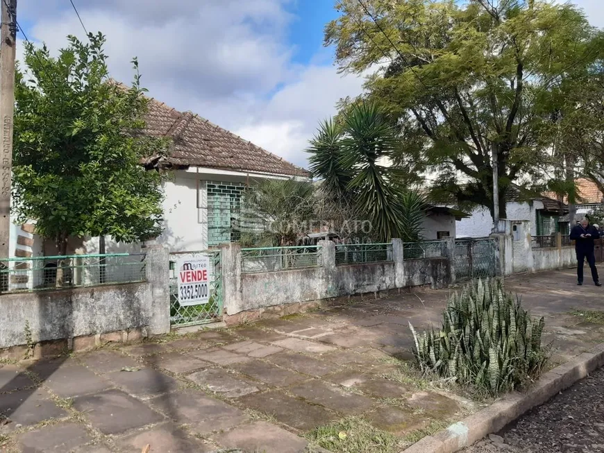 Foto 1 de Lote/Terreno à venda, 914m² em Vila João Pessoa, Porto Alegre