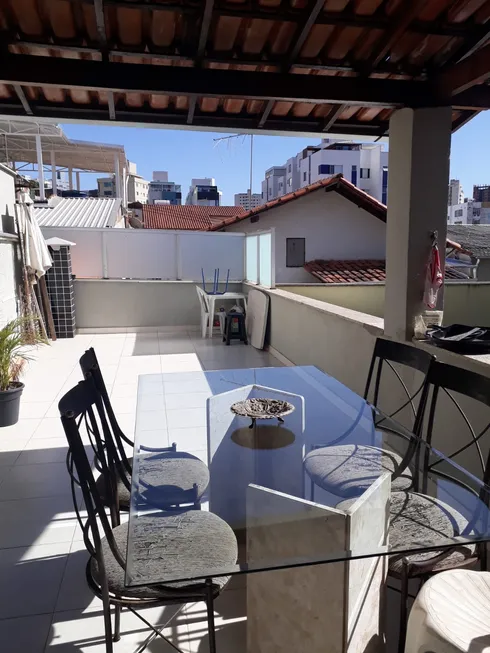 Foto 1 de Casa com 3 Quartos à venda, 185m² em Centro, Belo Horizonte