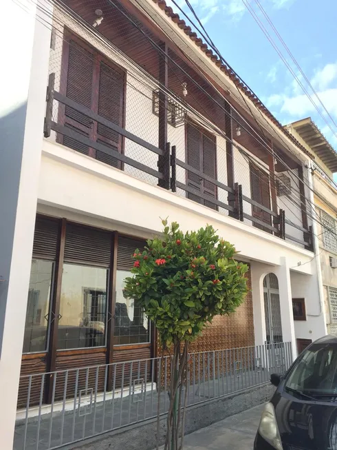 Foto 1 de Casa com 4 Quartos para alugar, 143m² em Tijuca, Rio de Janeiro