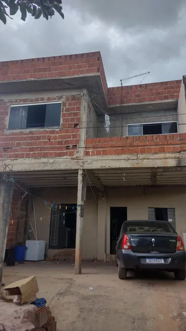 Foto 1 de Sobrado com 3 Quartos à venda, 250m² em Guara II, Brasília