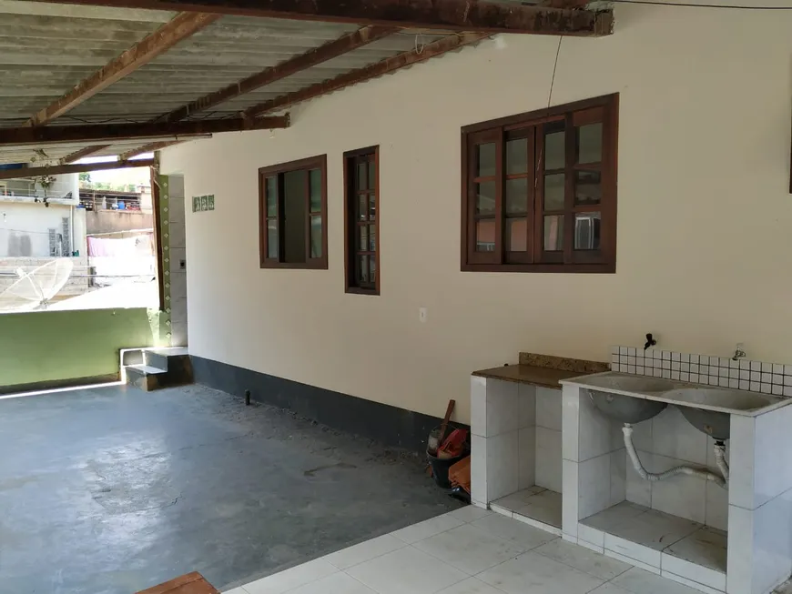 Foto 1 de Casa com 3 Quartos à venda, 400m² em Pedro do Rio, Petrópolis