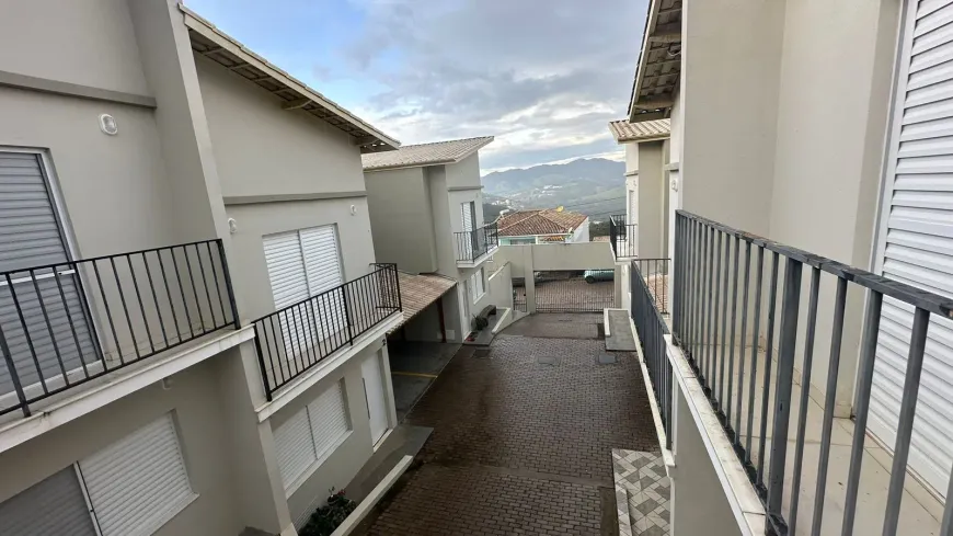 Foto 1 de Casa com 2 Quartos à venda, 90m² em Lagoa Seca, São Lourenço