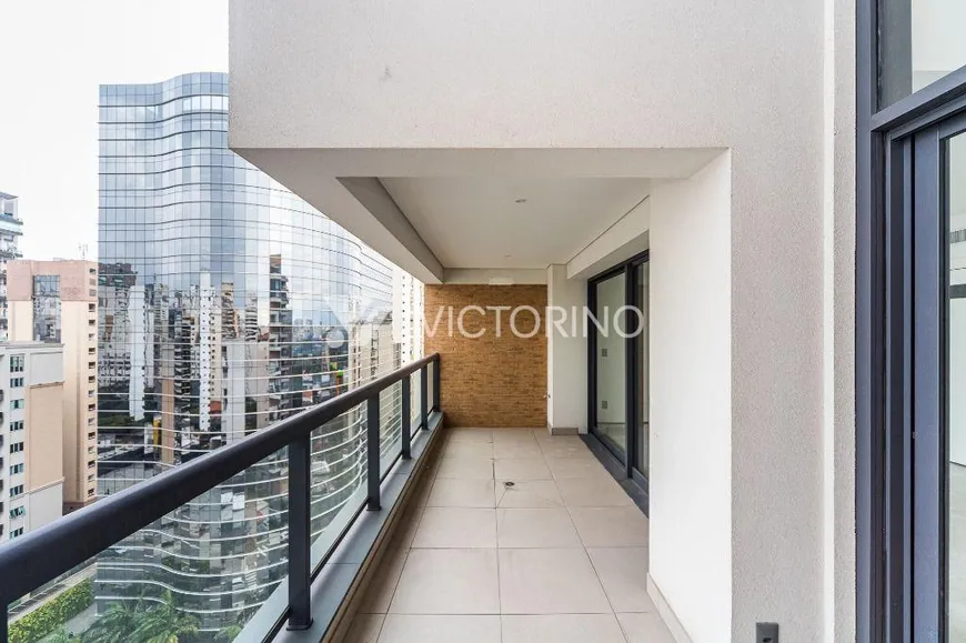 Foto 1 de Apartamento com 3 Quartos à venda, 127m² em Jardins, São Paulo