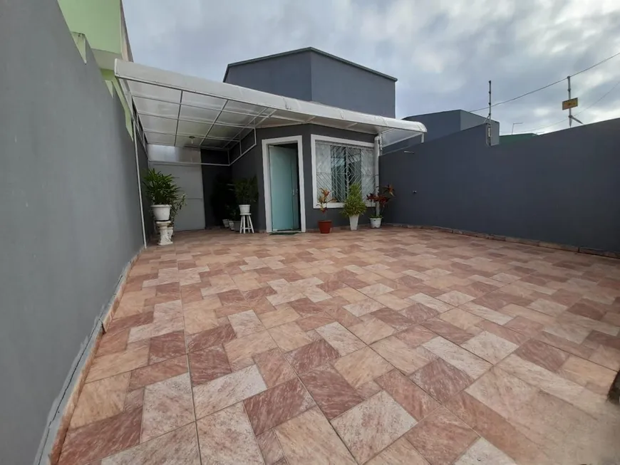 Foto 1 de Casa com 2 Quartos à venda, 60m² em Jardim Ribamar, Peruíbe