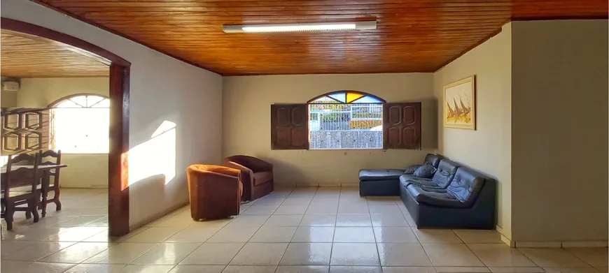 Foto 1 de Casa com 6 Quartos à venda, 900m² em Centro, Salinópolis