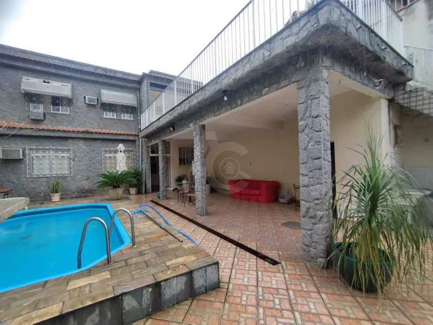 Foto 1 de Casa com 2 Quartos à venda, 79m² em Vista Alegre, Rio de Janeiro