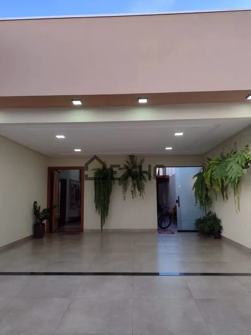 Foto 1 de Casa com 3 Quartos à venda, 200m² em Residencial Portal do Cerrado, Anápolis