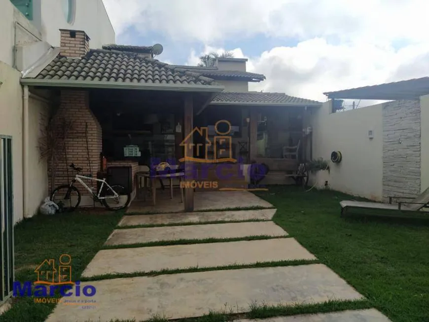 Foto 1 de Casa com 3 Quartos à venda, 200m² em Setor Habitacional Jardim Botânico, Brasília