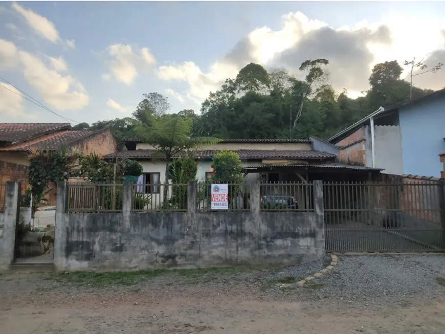 Foto 1 de Casa com 3 Quartos à venda, 87m² em Santa Catarina, Joinville