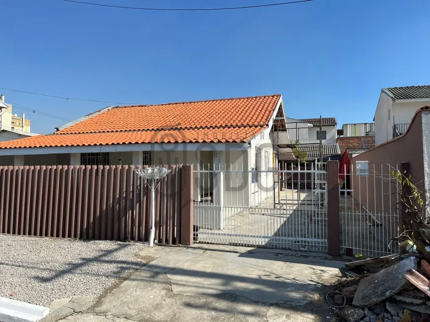 Foto 1 de Casa com 2 Quartos para alugar, 120m² em Emiliano Perneta, Pinhais