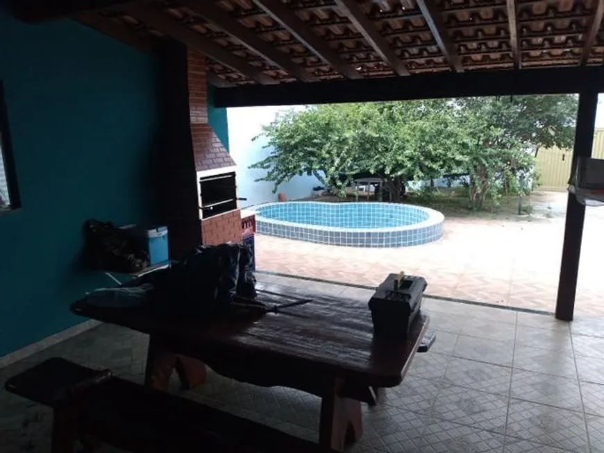 Foto 1 de Casa com 2 Quartos à venda, 10m² em Residencial Gramado, Uberlândia