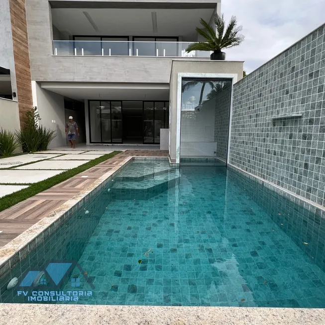 Foto 1 de Casa de Condomínio com 4 Quartos à venda, 320m² em Barra da Tijuca, Rio de Janeiro