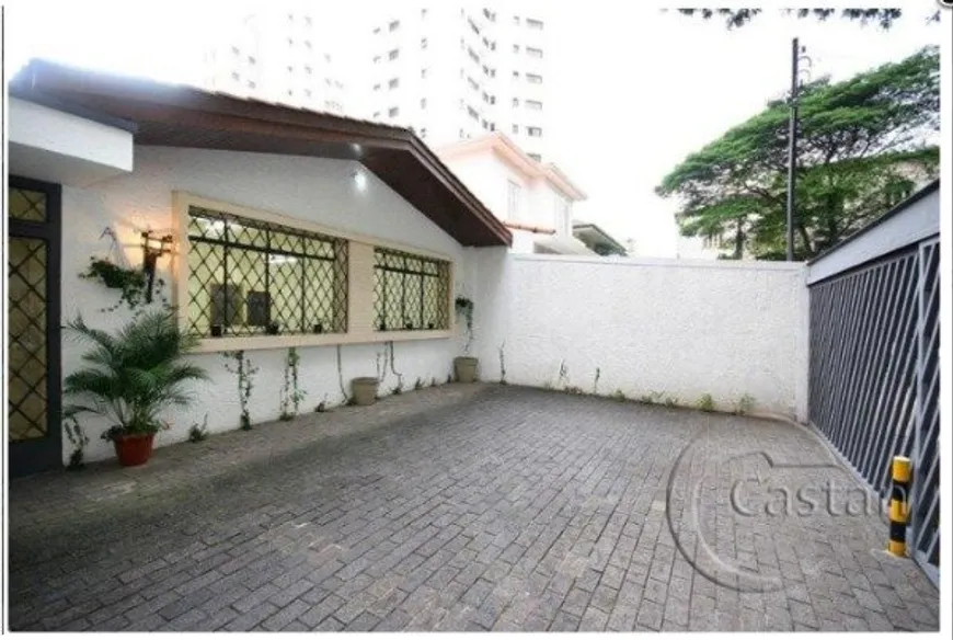 Foto 1 de Casa com 8 Quartos à venda, 300m² em Perdizes, São Paulo