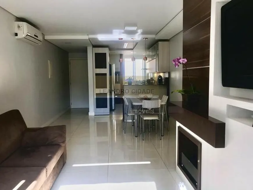 Foto 1 de Apartamento com 3 Quartos à venda, 103m² em Jardim Lindóia, Porto Alegre