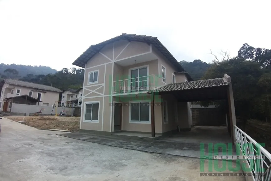 Foto 1 de Casa com 4 Quartos à venda, 130m² em Vargem Grande, Teresópolis