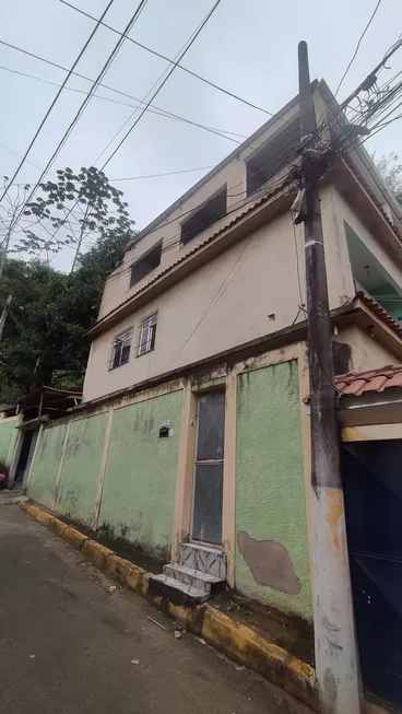 Foto 1 de Casa com 3 Quartos à venda, 250m² em Vila Canaan, Duque de Caxias