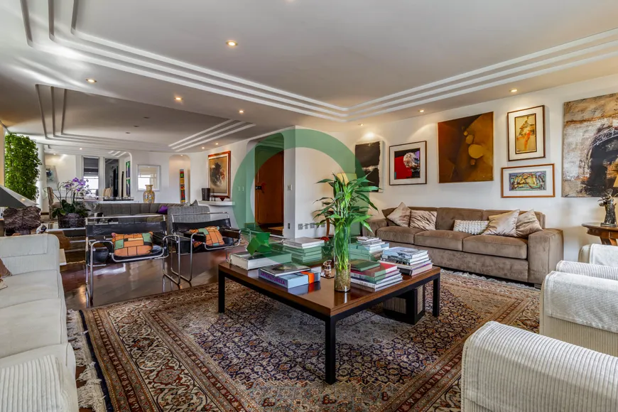 Foto 1 de Apartamento com 4 Quartos à venda, 410m² em Higienópolis, São Paulo