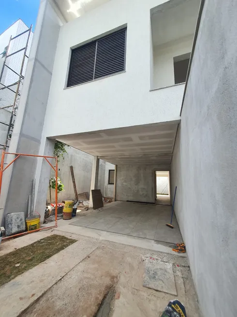 Foto 1 de Casa com 3 Quartos à venda, 120m² em Itapoã, Belo Horizonte