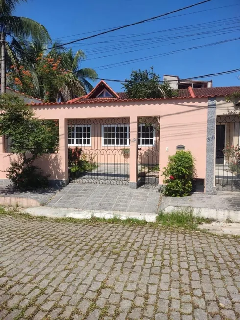 Foto 1 de Casa com 3 Quartos à venda, 127m² em Centro, Guapimirim